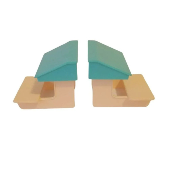 1990's Barbie Classroom Talking Chalkboard w/Desks - Picture 4 of 6